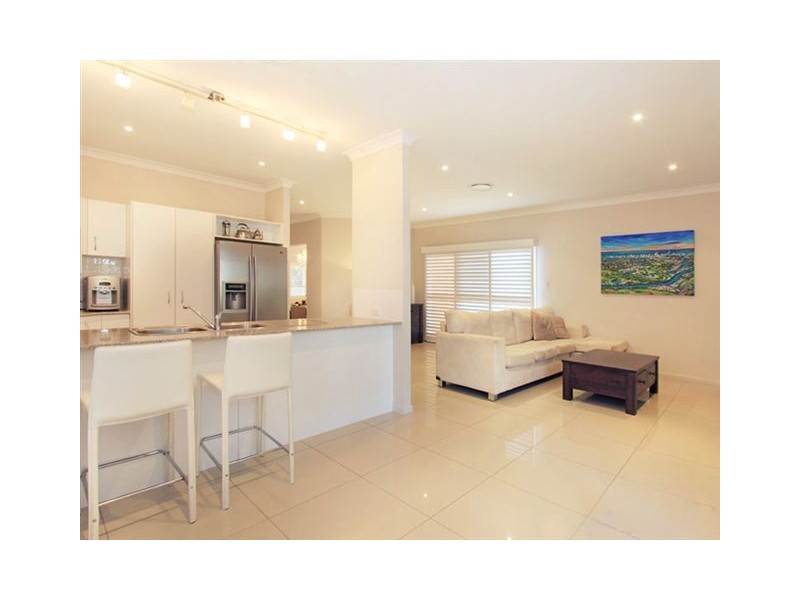 63 Petrie Crescent, Aspley QLD 4034