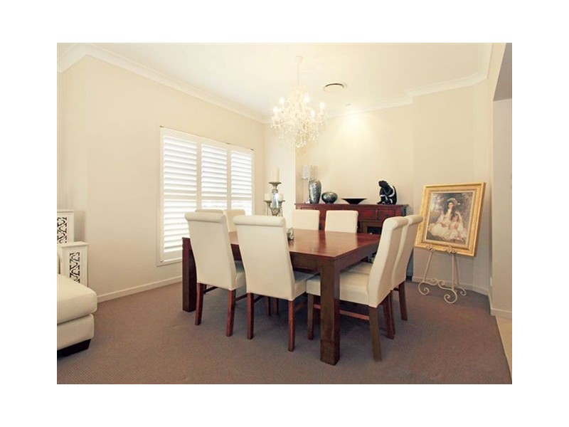 63 Petrie Crescent, Aspley QLD 4034