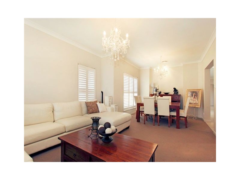 63 Petrie Crescent, Aspley QLD 4034