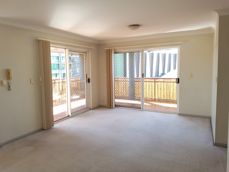 8/265 Old Cleveland Road, Coorparoo QLD 4151