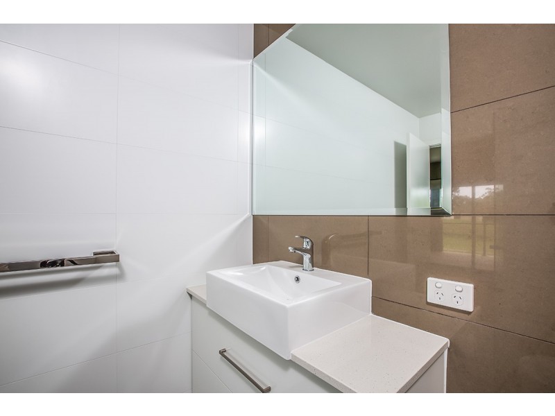 6/85 Queens Road, Everton Hills QLD 4053