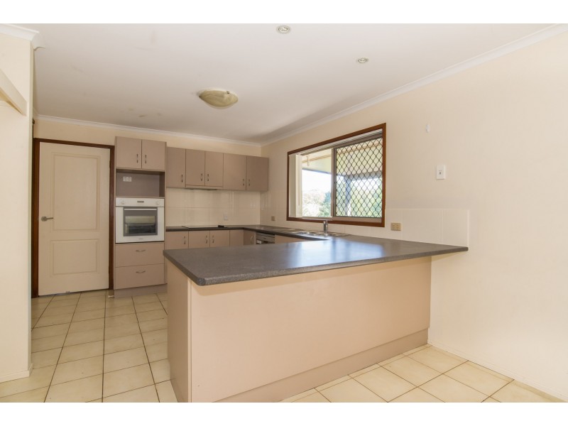 10 Tokai Court, Petrie QLD 4502