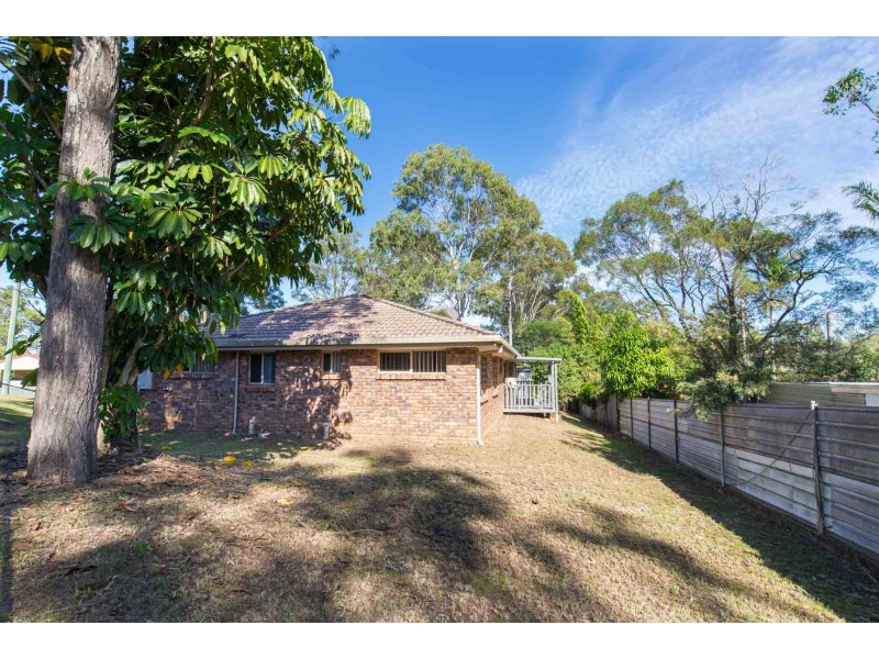 10 Tokai Court, Petrie QLD 4502