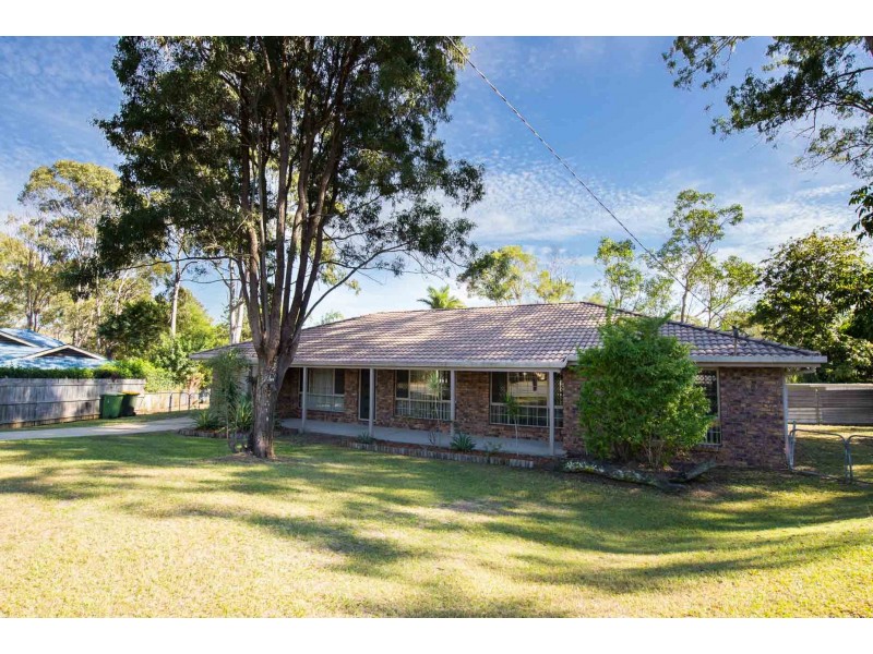 10 Tokai Court, Petrie QLD 4502
