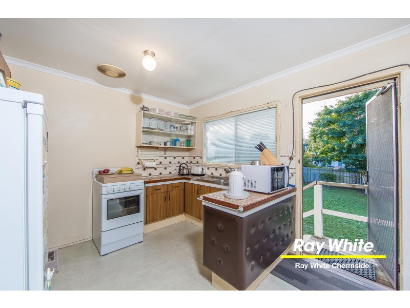 33 Sovereign Avenue, Bray Park QLD 4500