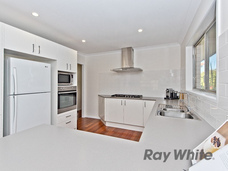 124 Trouts Road, Stafford Heights QLD 4053