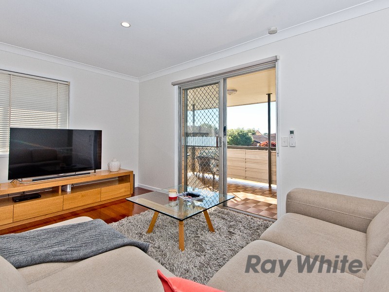 124 Trouts Road, Stafford Heights QLD 4053