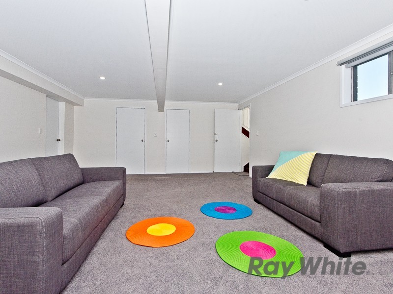 124 Trouts Road, Stafford Heights QLD 4053