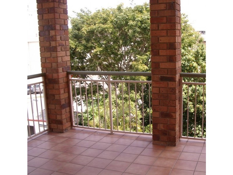 6 / 34 Kreutzer Street, Nundah QLD 4012