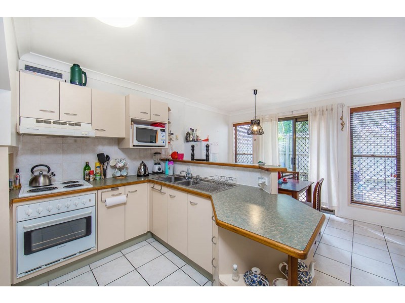 2 / 16 View Street, Chermside QLD 4032