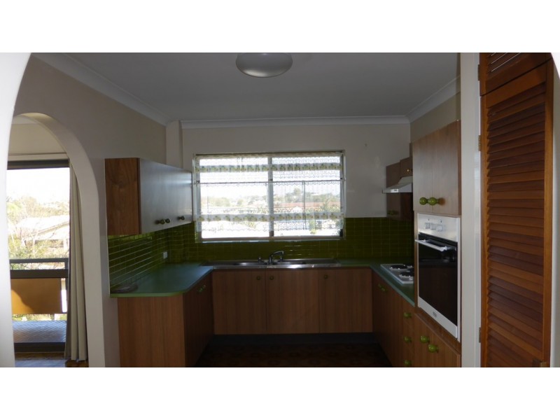 4/60 Latham Street, Chermside QLD 4032