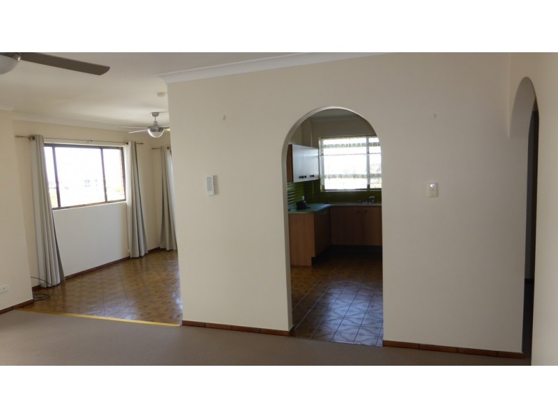 4/60 Latham Street, Chermside QLD 4032