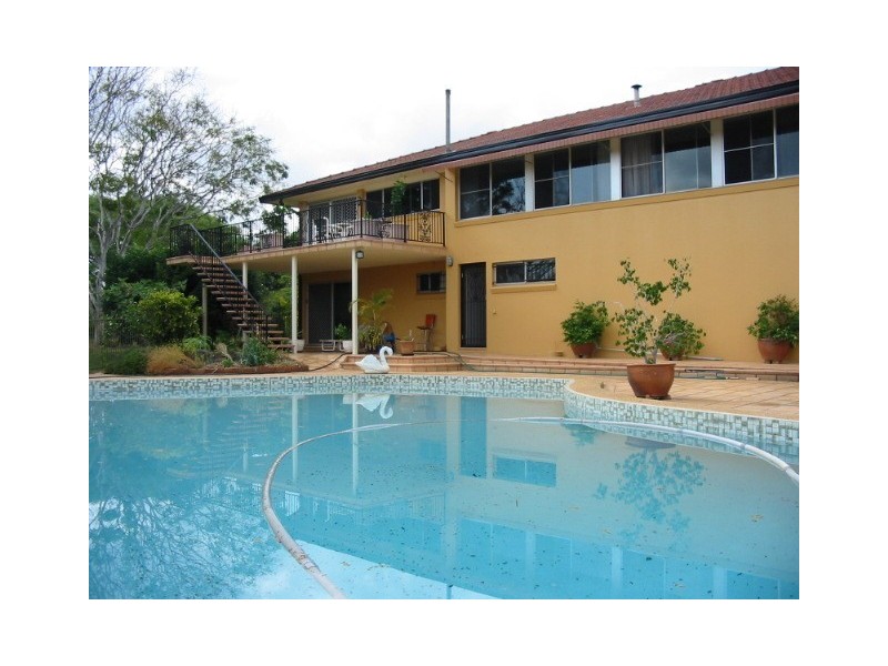 18 Cowie Road, Carseldine QLD 4034