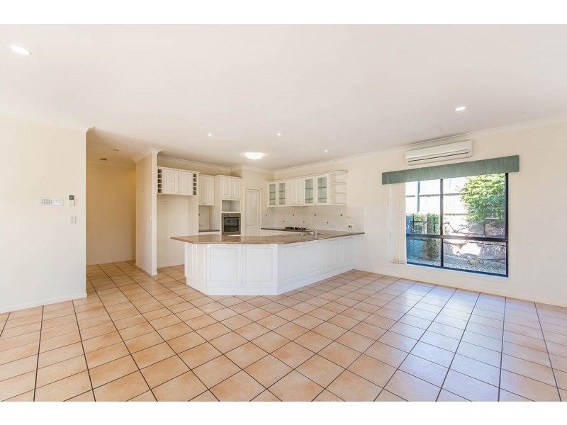 38 Voyager Circuit, Bridgeman Downs QLD 4035