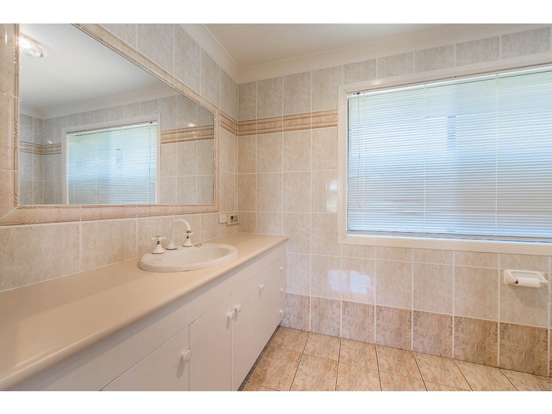 38 Voyager Circuit, Bridgeman Downs QLD 4035