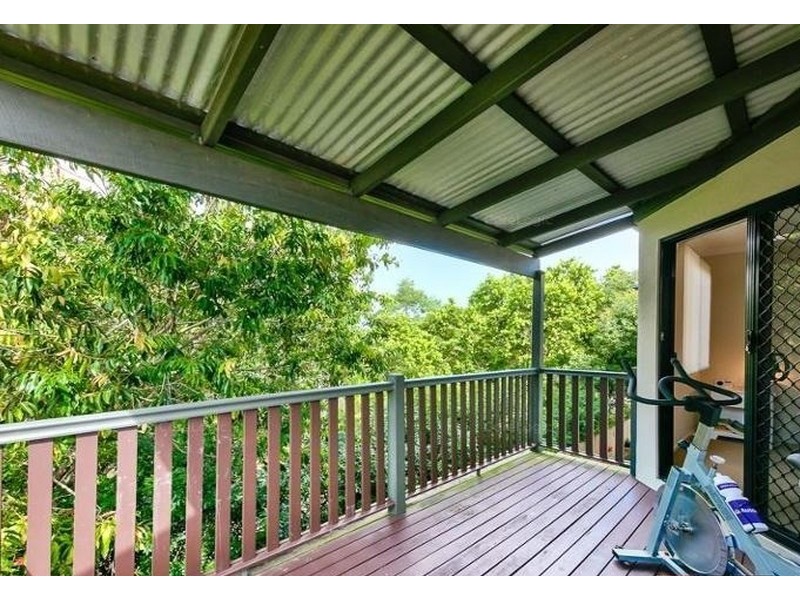 2 / 23A Ronmack Street, Chermside QLD 4032