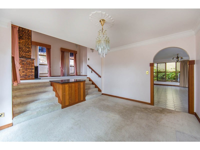 64 Karloff Drive, Stafford Heights QLD 4053