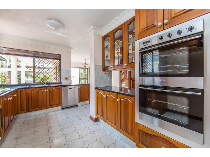 64 Karloff Drive, Stafford Heights QLD 4053