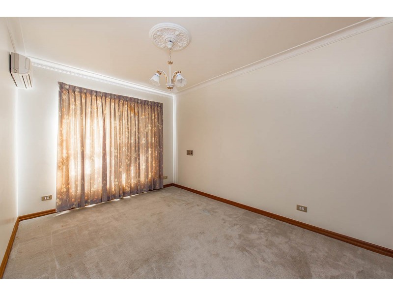 64 Karloff Drive, Stafford Heights QLD 4053