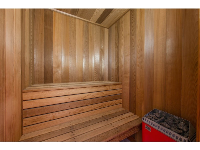 64 Karloff Drive, Stafford Heights QLD 4053