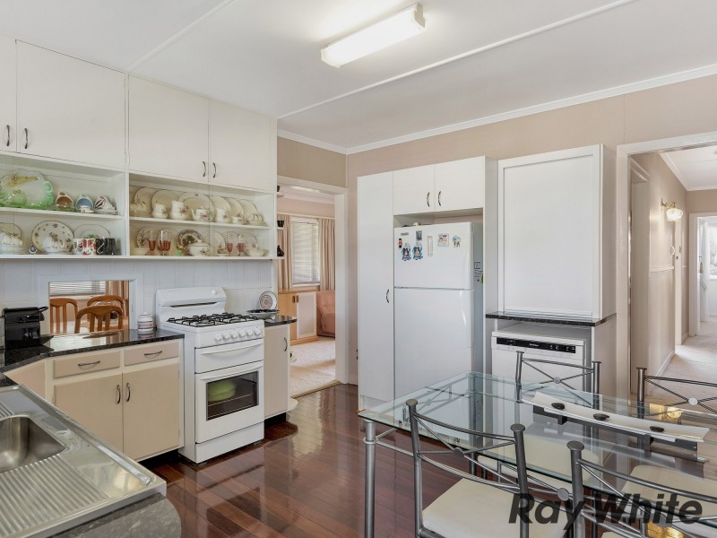 6 Basnett Street, Chermside West QLD 4032