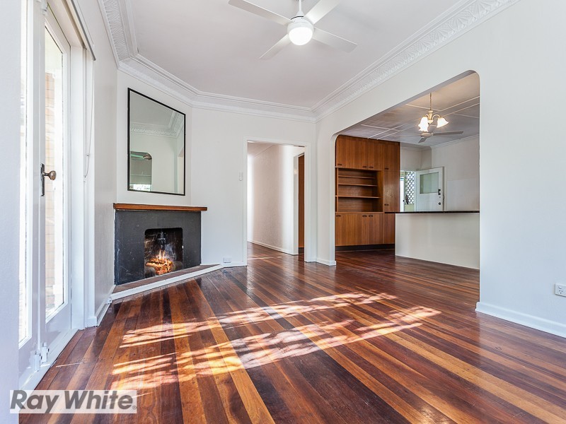 45 Hilltop Avenue, Chermside QLD 4032