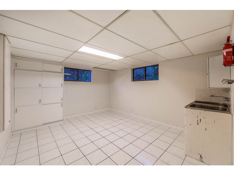 30 Niven Street, Stafford Heights QLD 4053