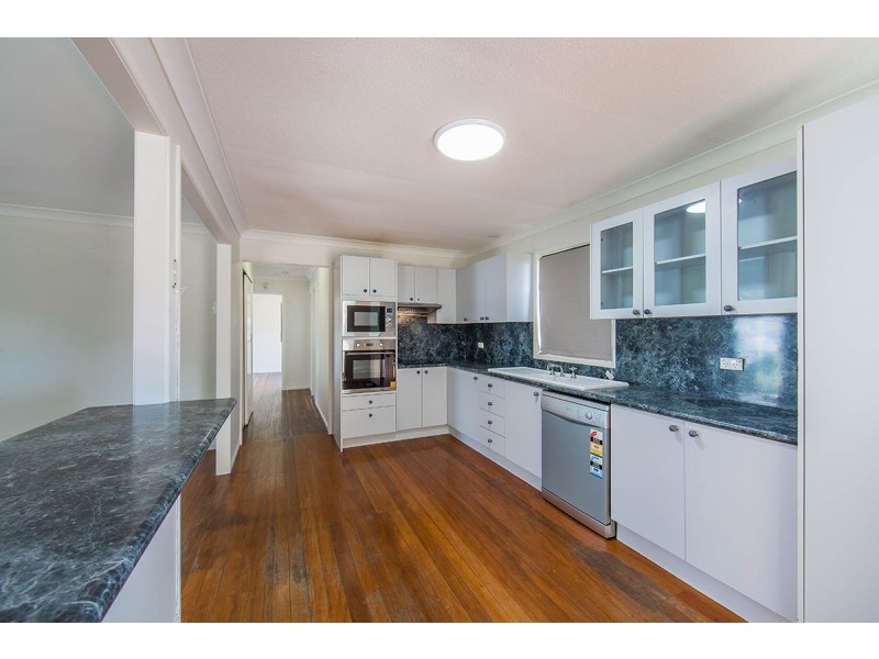 30 Blenheim Street, Chermside West QLD 4032