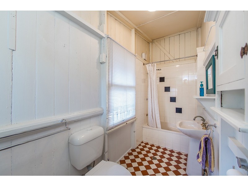 63 Adelaide Street, Clayfield QLD 4011