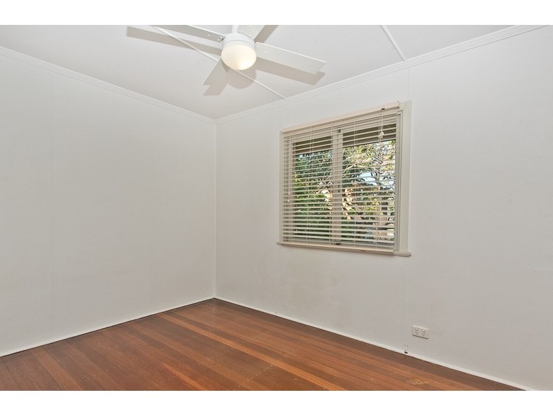 18 Bruce Street, Chermside QLD 4032