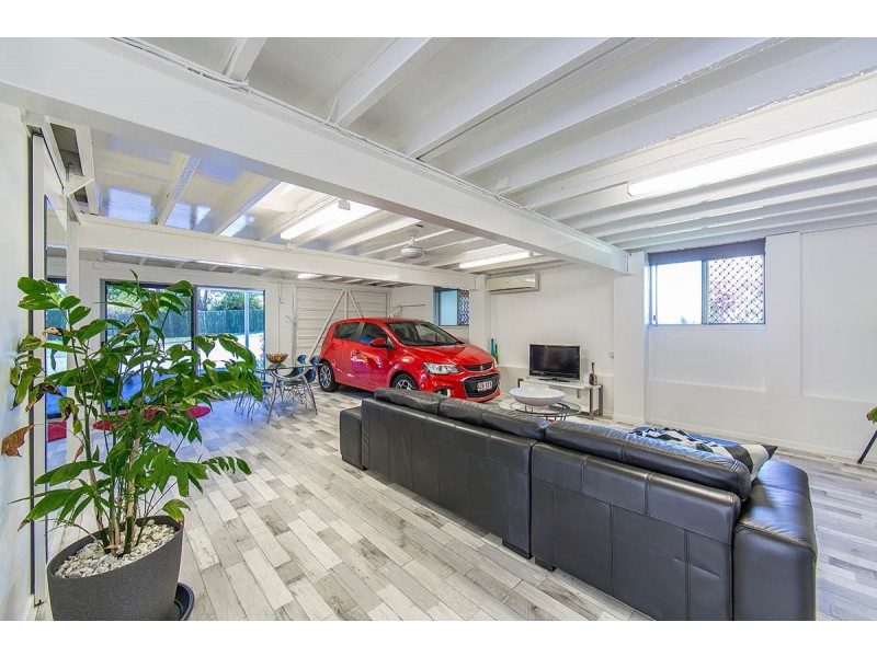 42 Kurago Street, Chermside West QLD 4032