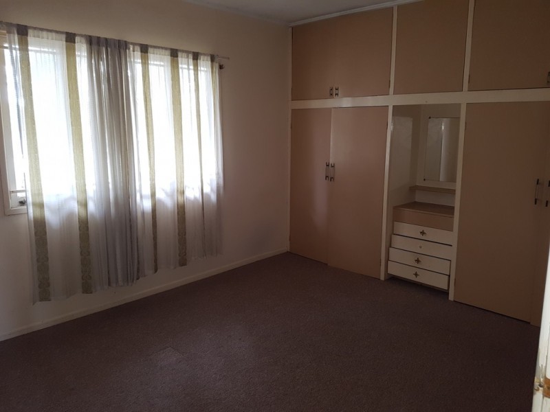 18 Basnett Street, Chermside West QLD 4032