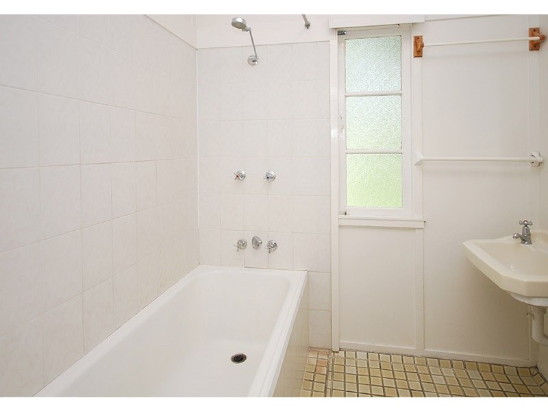 24 Miller Street, Chermside QLD 4032