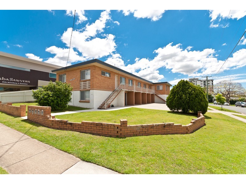 2/14 Hall Street, Chermside QLD 4032