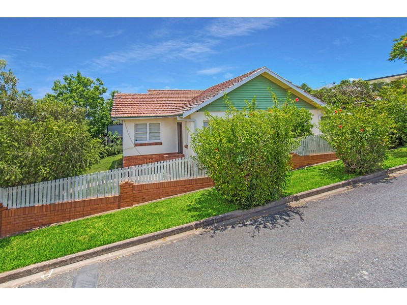 54 Buna Street, Chermside QLD 4032