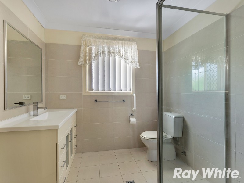 4 / 35 Sammells Drive, Chermside QLD 4032