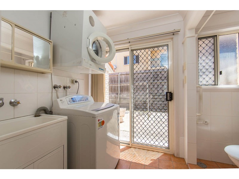 2/487 Hamilton Road, Chermside QLD 4032