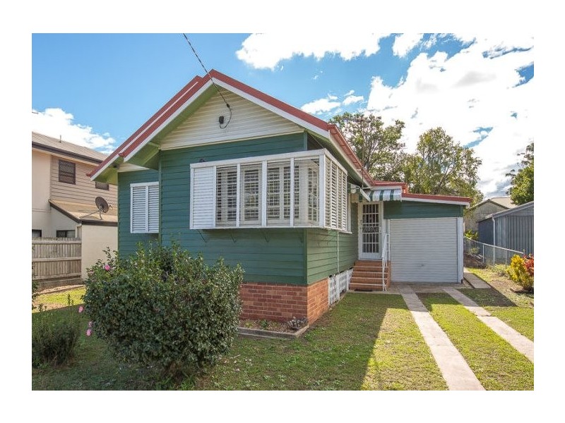 14 Buna Street, Chermside QLD 4032