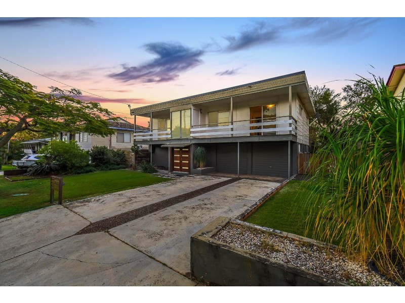 24 Crofty Street, Albany Creek QLD 4035