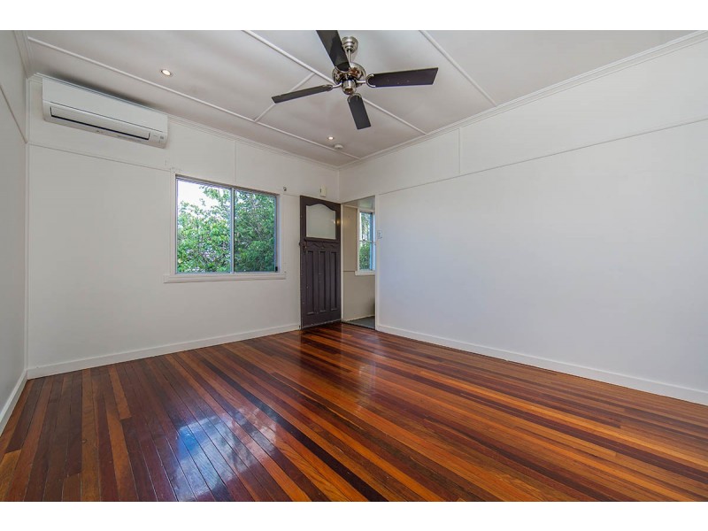 9 Ferguson Road, Wavell Heights QLD 4012