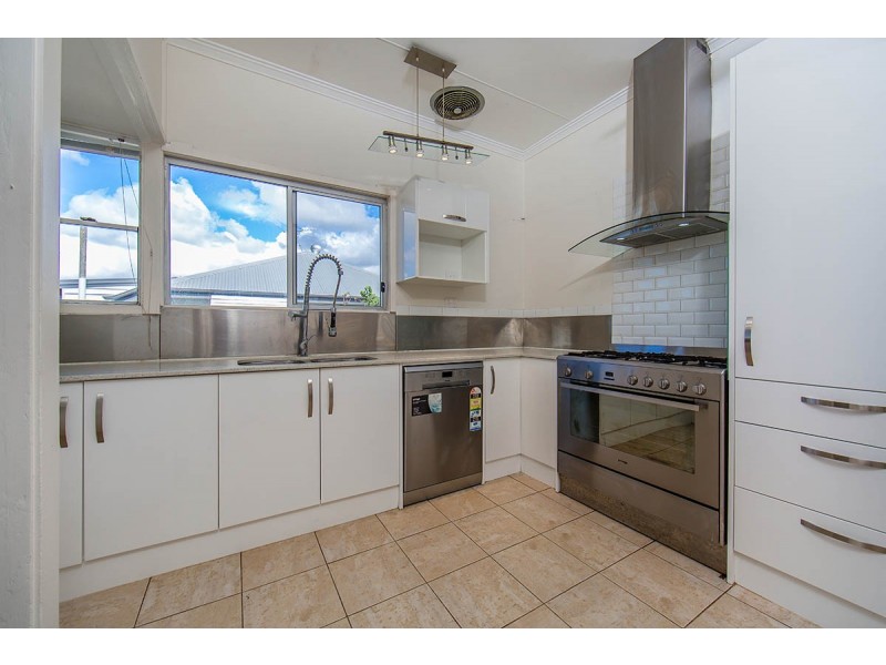 9 Ferguson Road, Wavell Heights QLD 4012