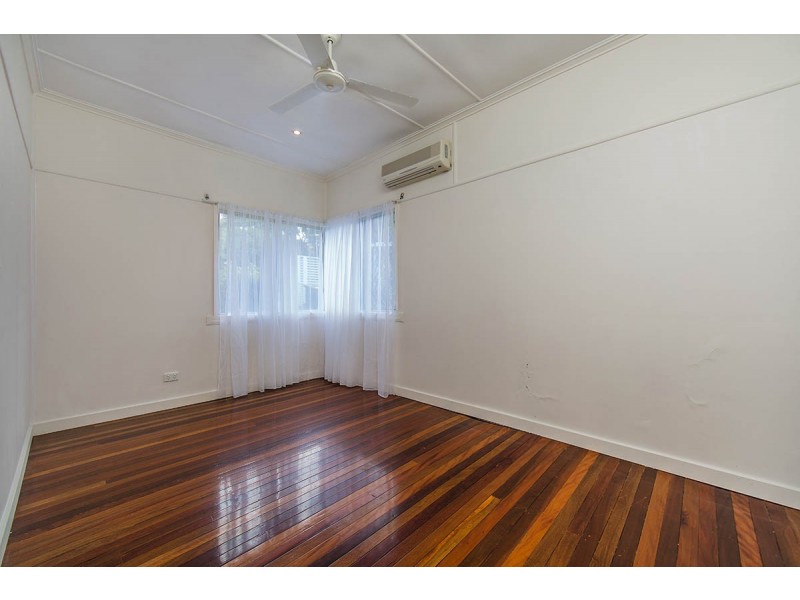 9 Ferguson Road, Wavell Heights QLD 4012