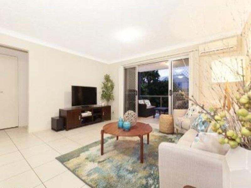2 / 2A White Street, Everton Park QLD 4053