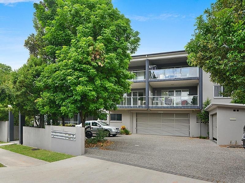 2 / 2A White Street, Everton Park QLD 4053