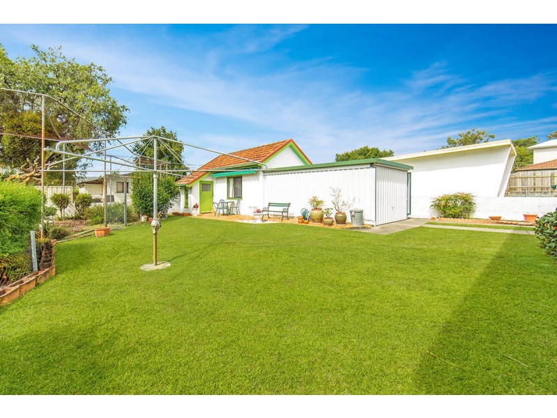 64 Main Avenue, Wavell Heights QLD 4012