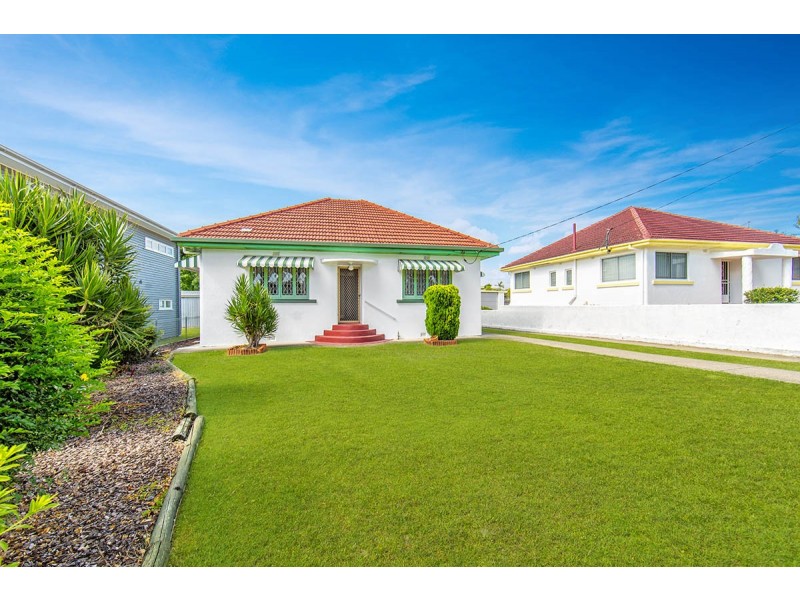 64 Main Avenue, Wavell Heights QLD 4012