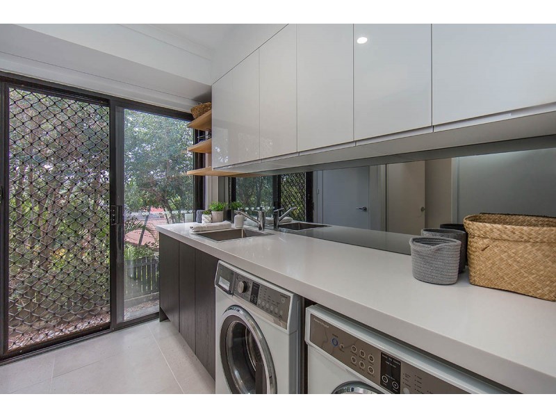 41 Ashley Road, Chermside West QLD 4032