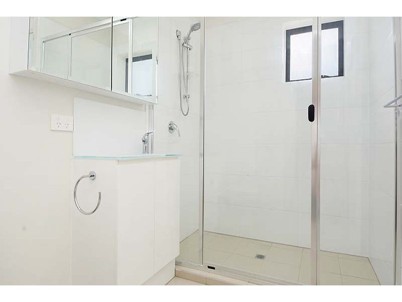 1/9 Greenbank Street, Chermside QLD 4032