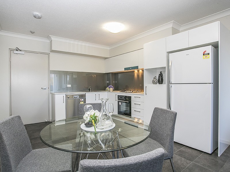 17 Hall Street, Chermside QLD 4032