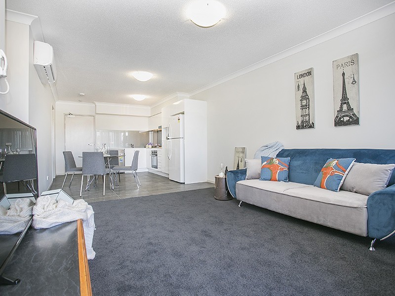 17 Hall Street, Chermside QLD 4032